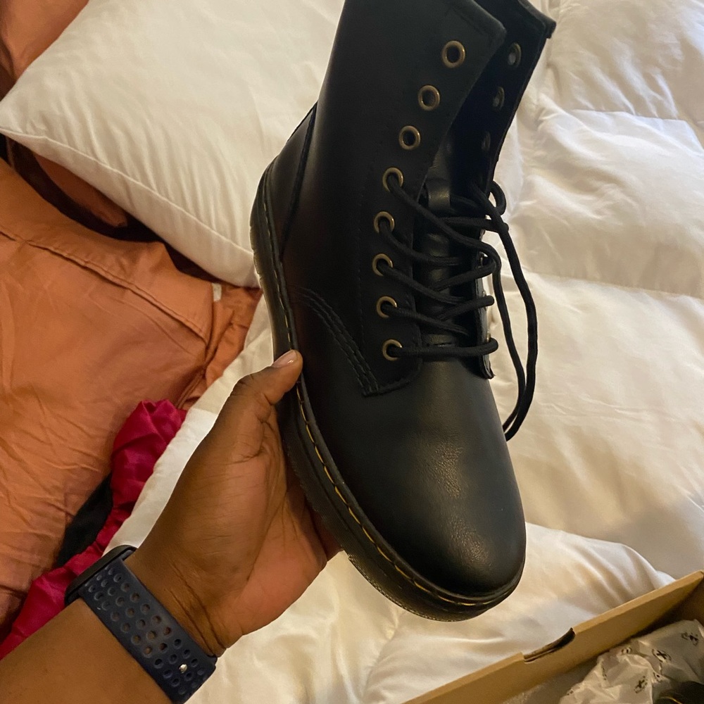 Brand new Dr. Martens Boots Leather. Women size 8